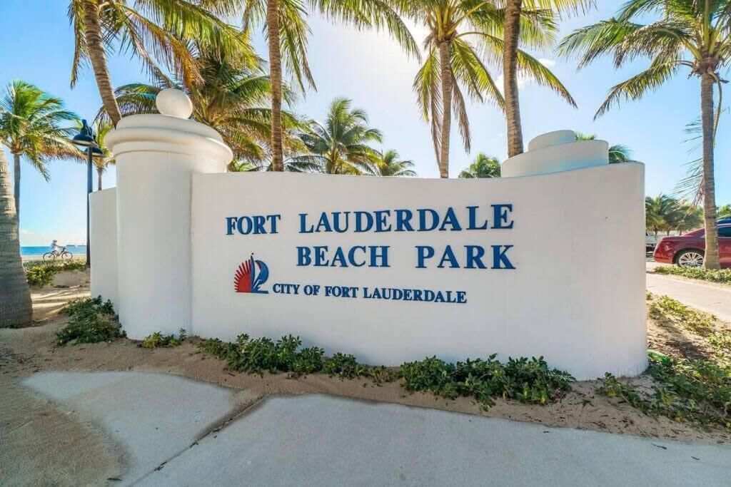 Walk To Las Olas Banyan Room Palm Paradise Inn Fort Lauderdale Dış mekan fotoğraf